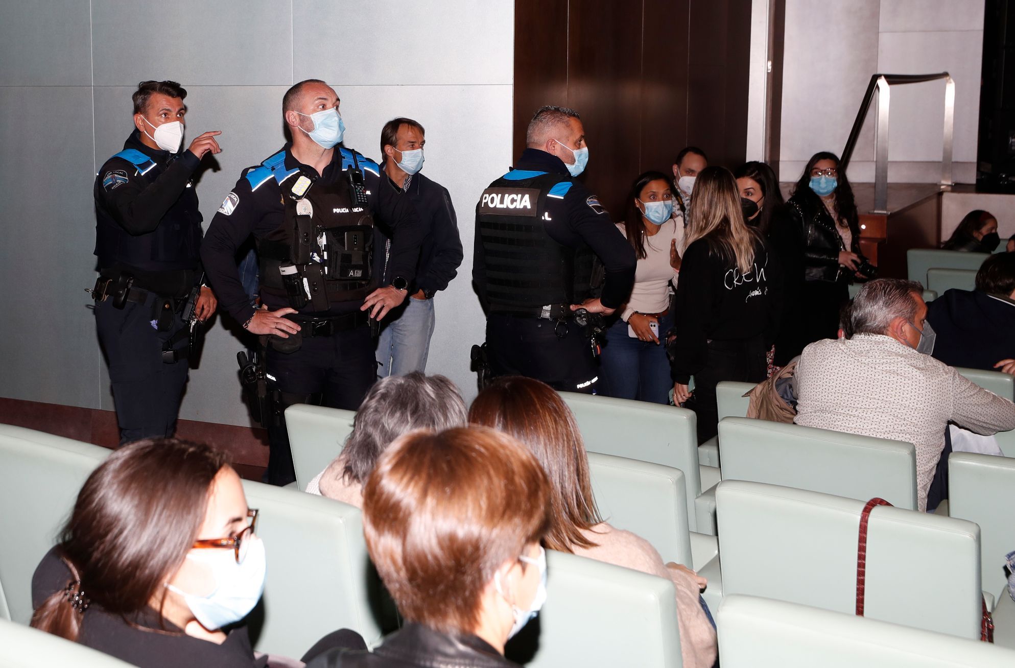 Caos en el concierto de Andrés Suárez en Vigo