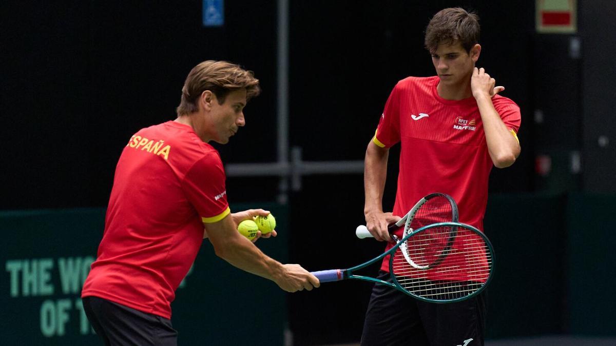David Ferrer y Rafa Jódar durante la Copa Davis