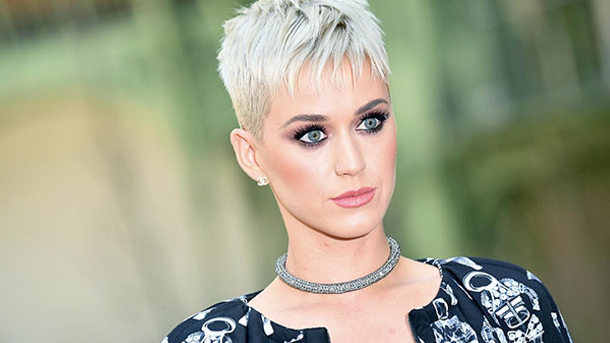 Katy Perry luce el nuevo colorete de la temporada