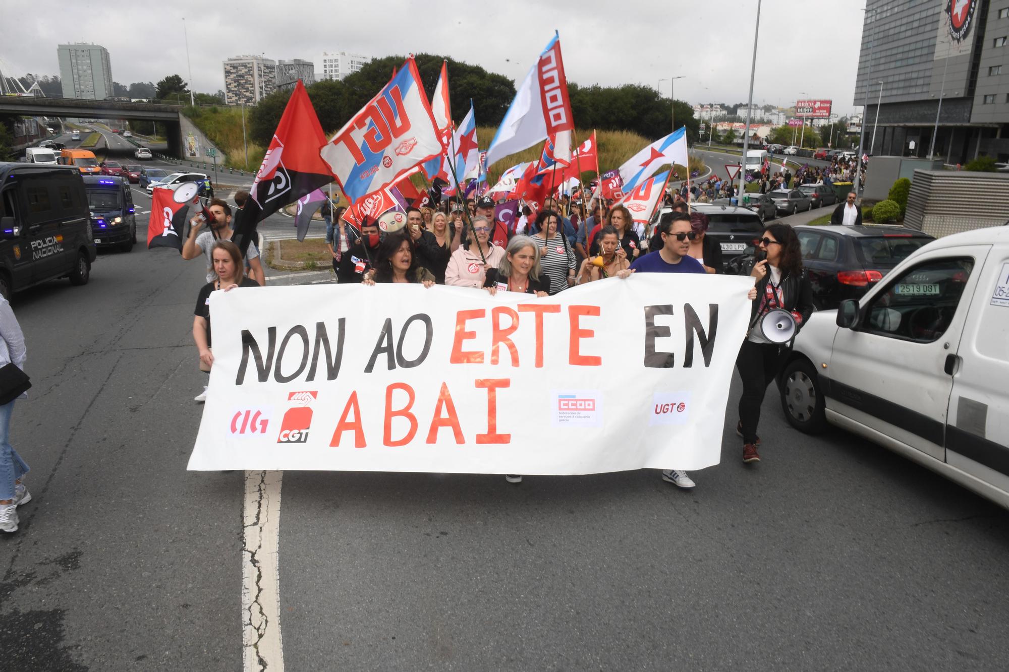 Manifestación en A Coruña por el cierre de la empresa de telemarketing Abai