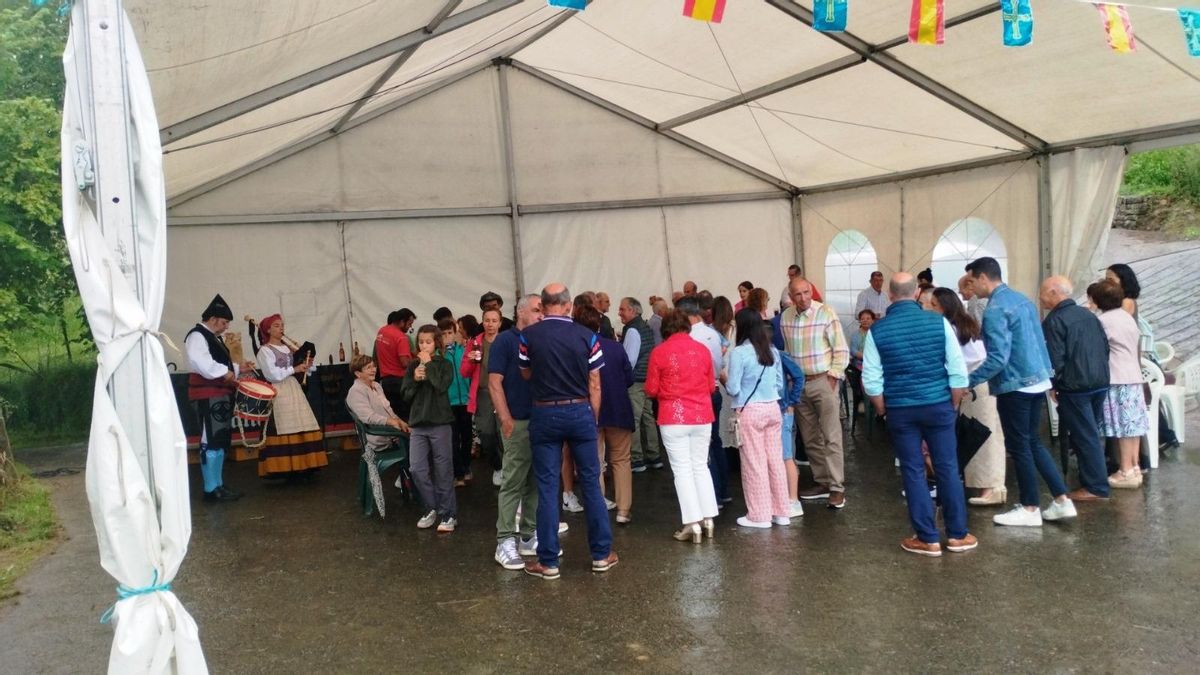 Fiesta en Gamonéu de Onís.