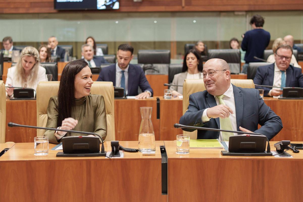 Fotogalería | Primer pleno de la nueva Legislatura en la Asamblea de Extremadura, en imágenes