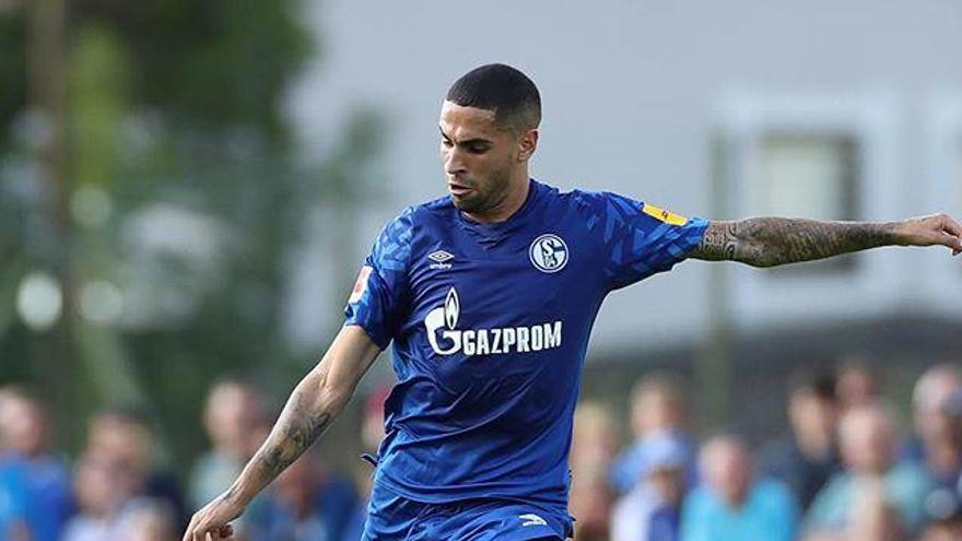 El canario Omar Mascarell, nuevo capitán del Schalke 04