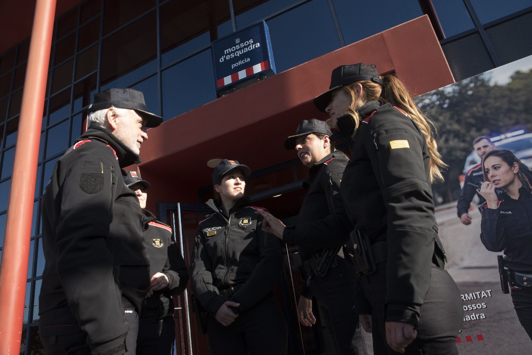 Les imatges de la presentació del nou uniforme de Mossos a Manresa