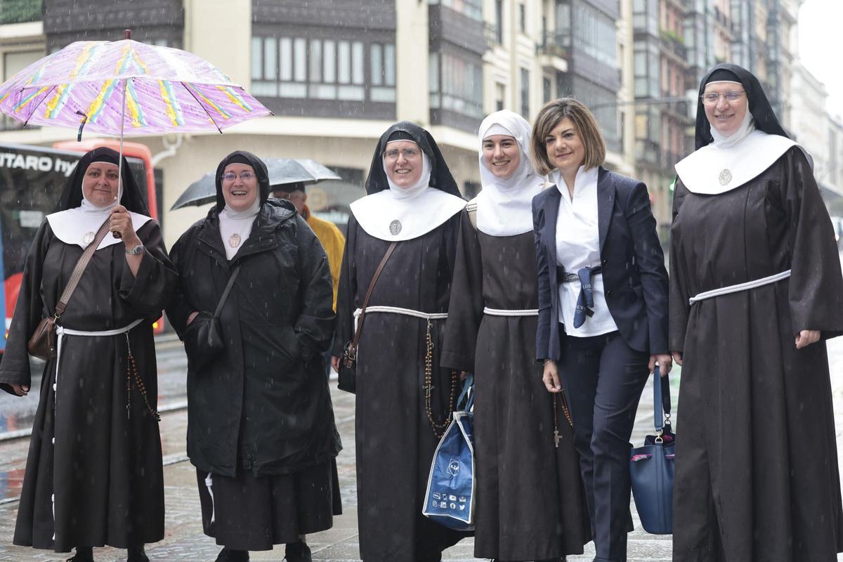 Las ex monjas de Belorado acudieron ayer a declarar ante el juzgado número 5 de Bilbao por el supuesto trato vejatorio dado a las personas mayores con las que convivían.