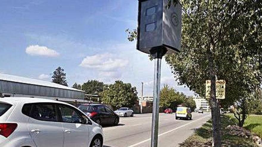 El radar rotatiu del carrer Marquès de Camps, situat entre la rotonda de l&#039;autopista i la del Viena.