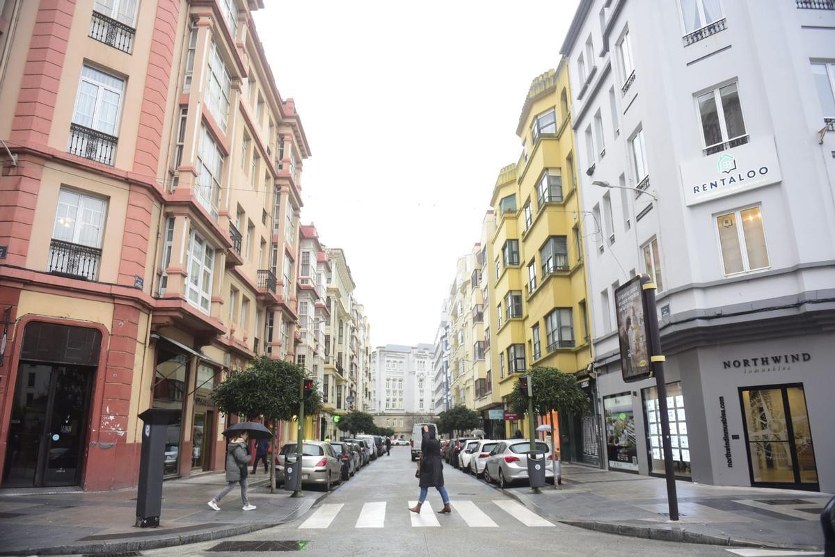 Vista general de la calle Emilia Pardo Bazán, en A Coruña.