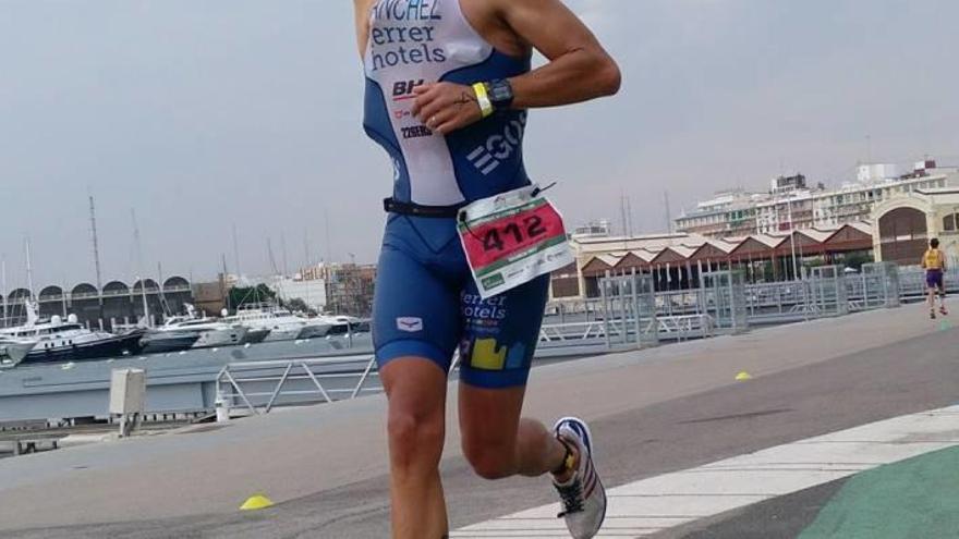 Alex Sánchez, durante la prueba de ayer en Valencia.