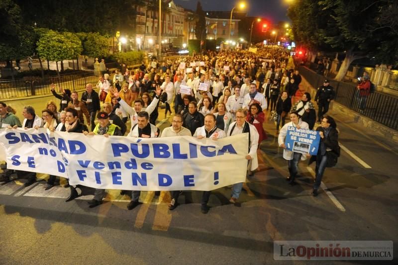 La marea blanca toma Murcia