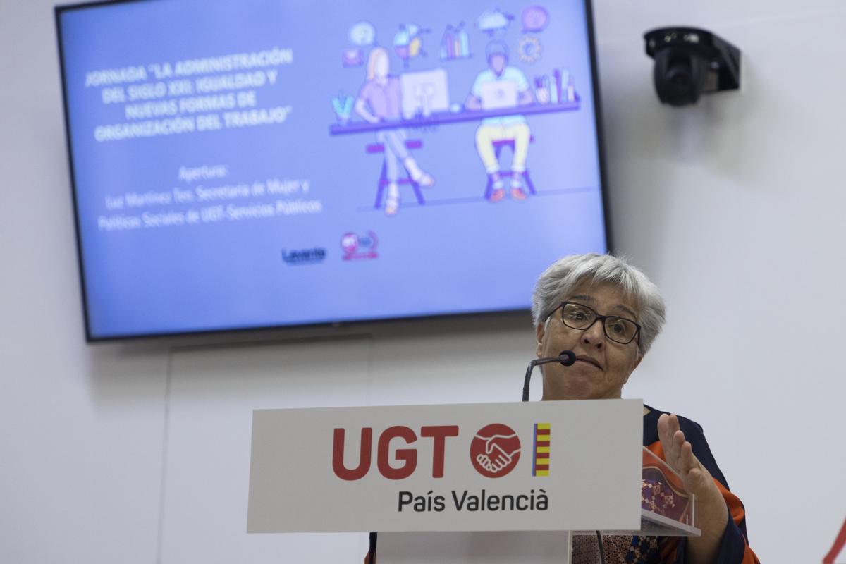 Luz Martínez Ten, secretaria de Mujer y Políticas Sociales de UGT-Serveis Públics PV.