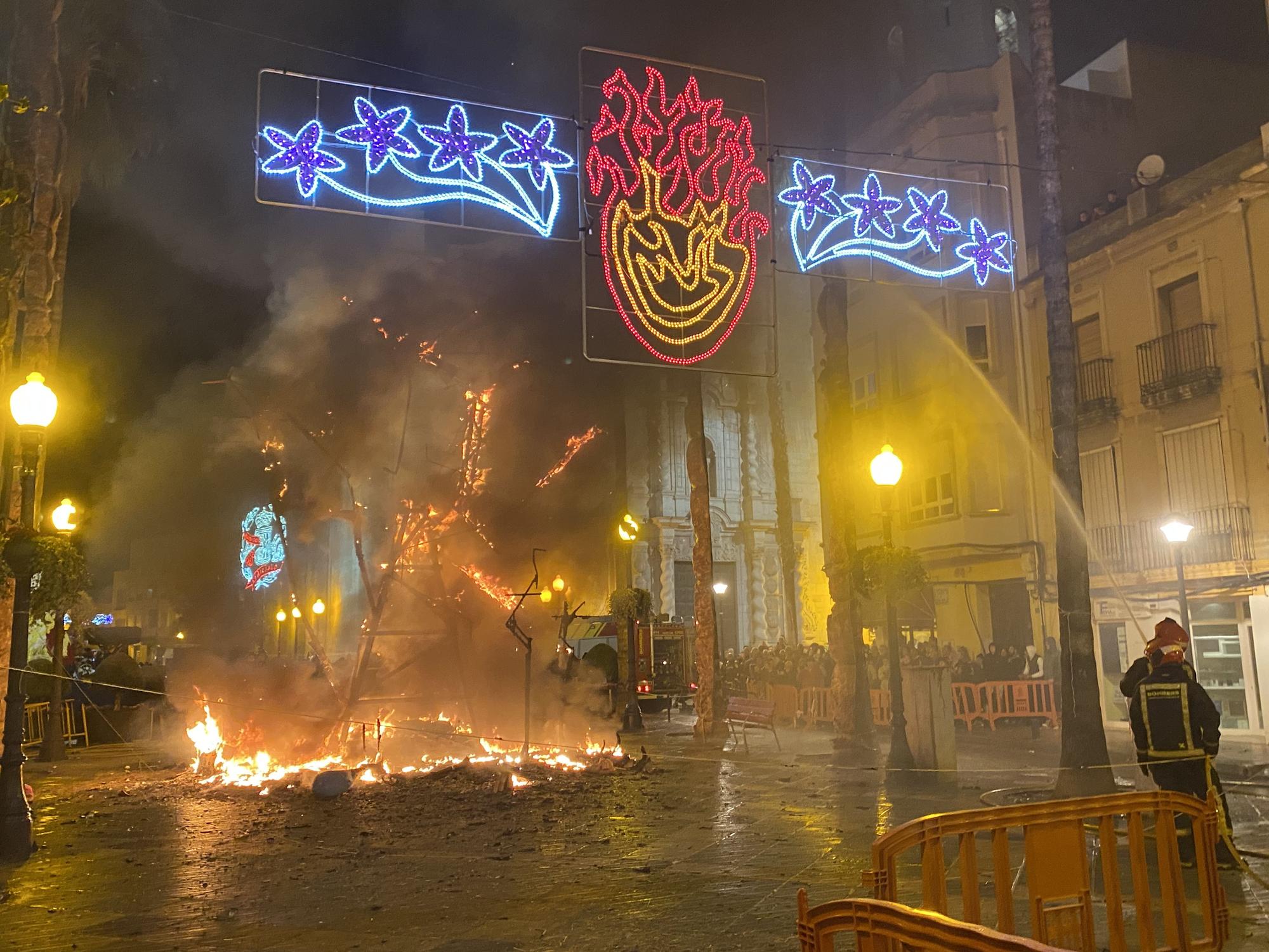 La &#039;cremà&#039; de las fallas de Benicarló