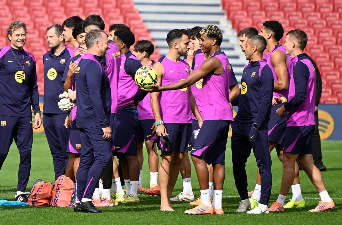 Primer entreno del Barça en el renovado Camp Nou