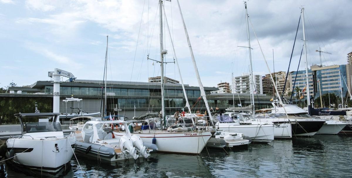 Die Konzessionäre solcher Liegeplätze im Club de Mar fühlen sich um die Möglichkeit gebracht, sie zu vermarkten.