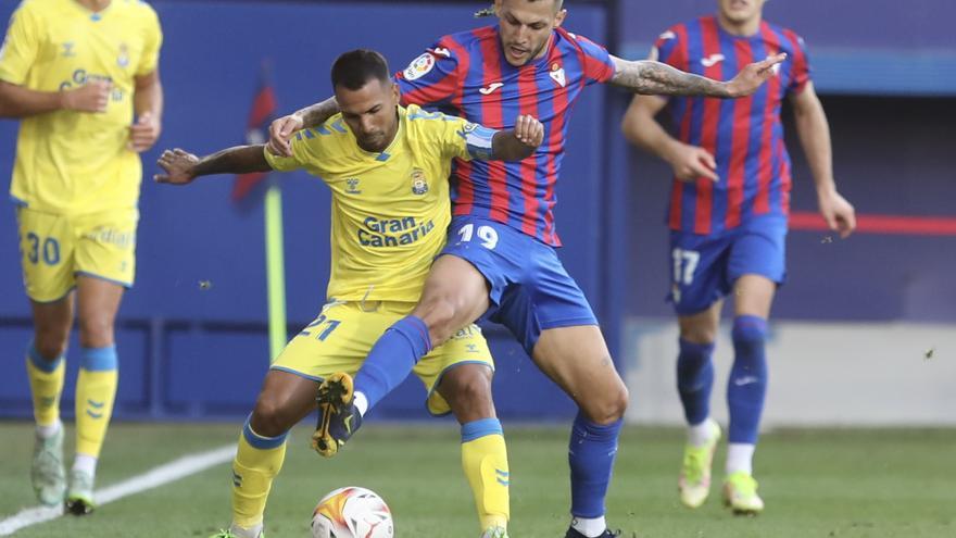 El Marcaje del Eibar-Las Palmas:  Viera, asistencia de chocolate con la cabeza y un genio omnipresente en el jardín del líder