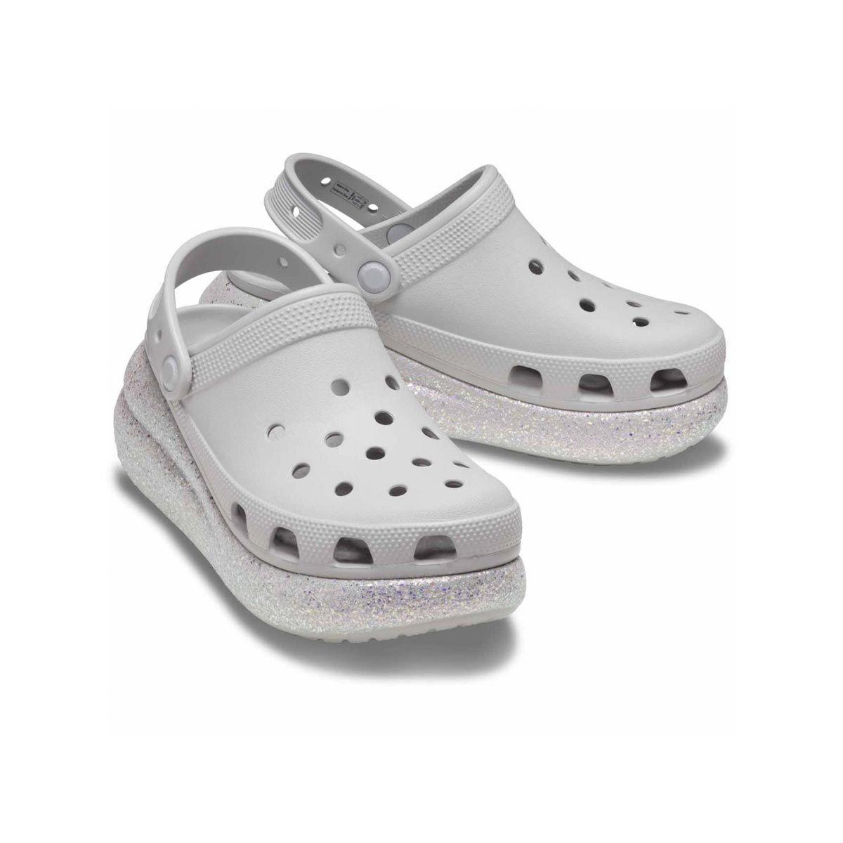 Zuecos de goma con plataforma y purpurina, de Crocs