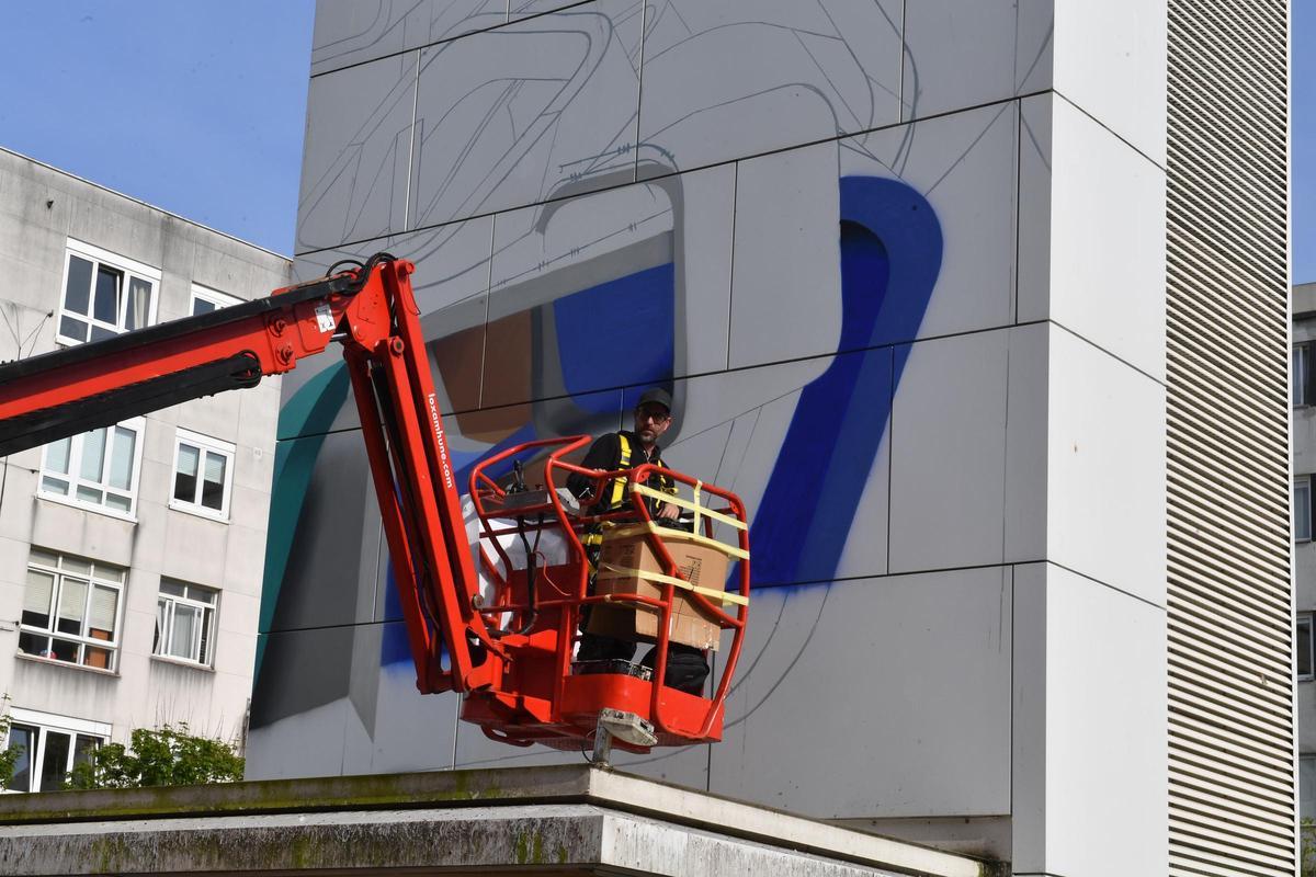 Los nuevos murales de Istmo en A Coruña Los nuevos murales de Istmo en A Coruña