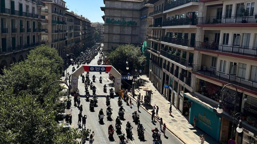 Más de 2.000 moteros celebran en Mallorca la vuelta Motorock FM