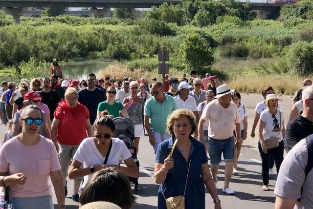 Miles de romeros acompañan a Santa Quitèria en la ‘tornà’ de Almassora