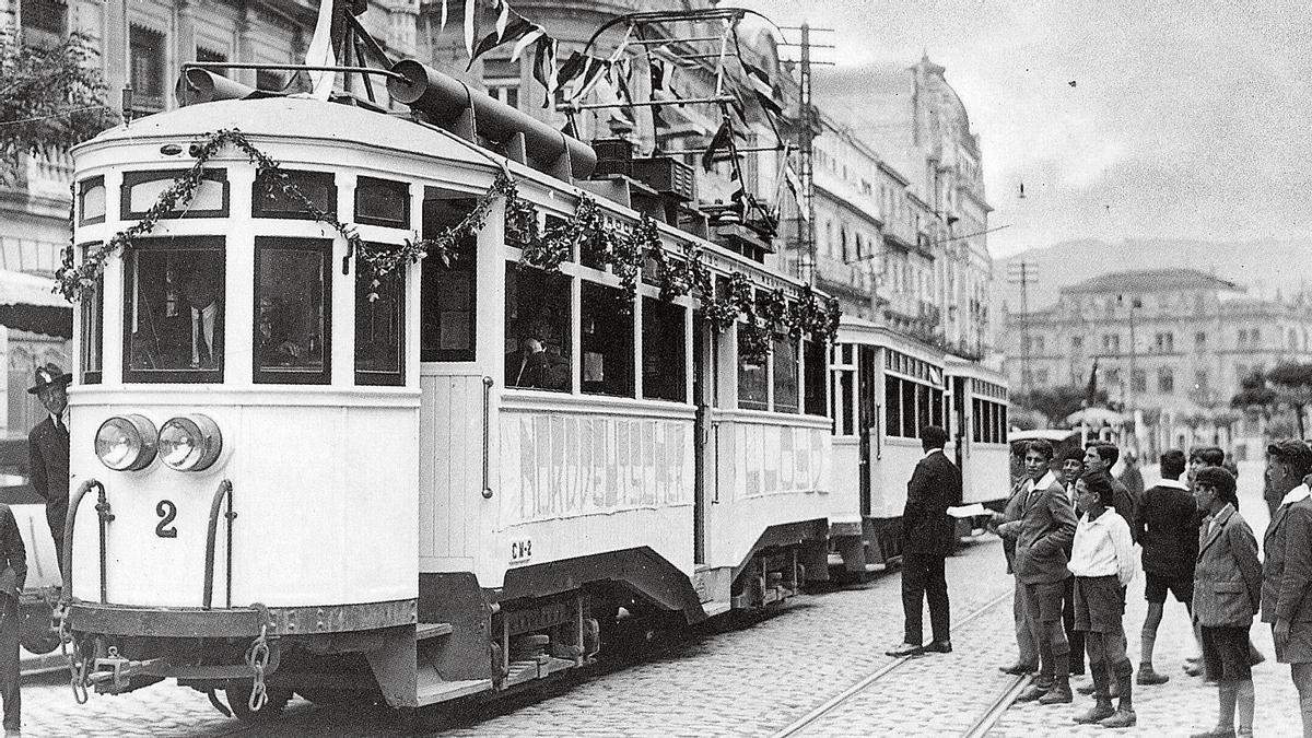 El tranvía de Baiona por el centro de Vigo en los años 20.