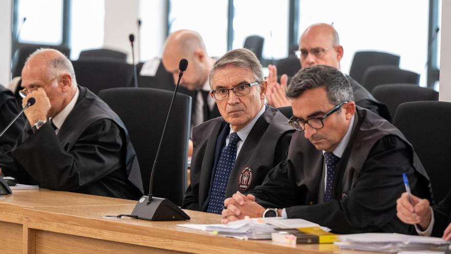 Serafín Castellano admite que benefició al cártel del fuego a cambio de dinero y regalos