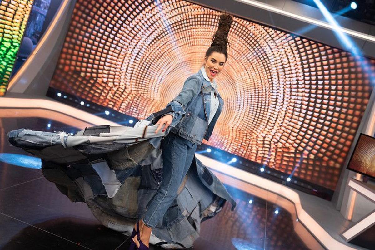 Pilar Rubio, reina del patchwork en 'El hormiguero'.