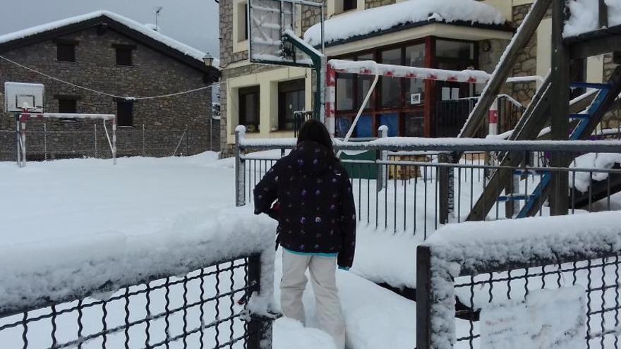 Els efectes de la nevada d&#039;aquest dilluns encara són ben visibles a la Cerdanya.