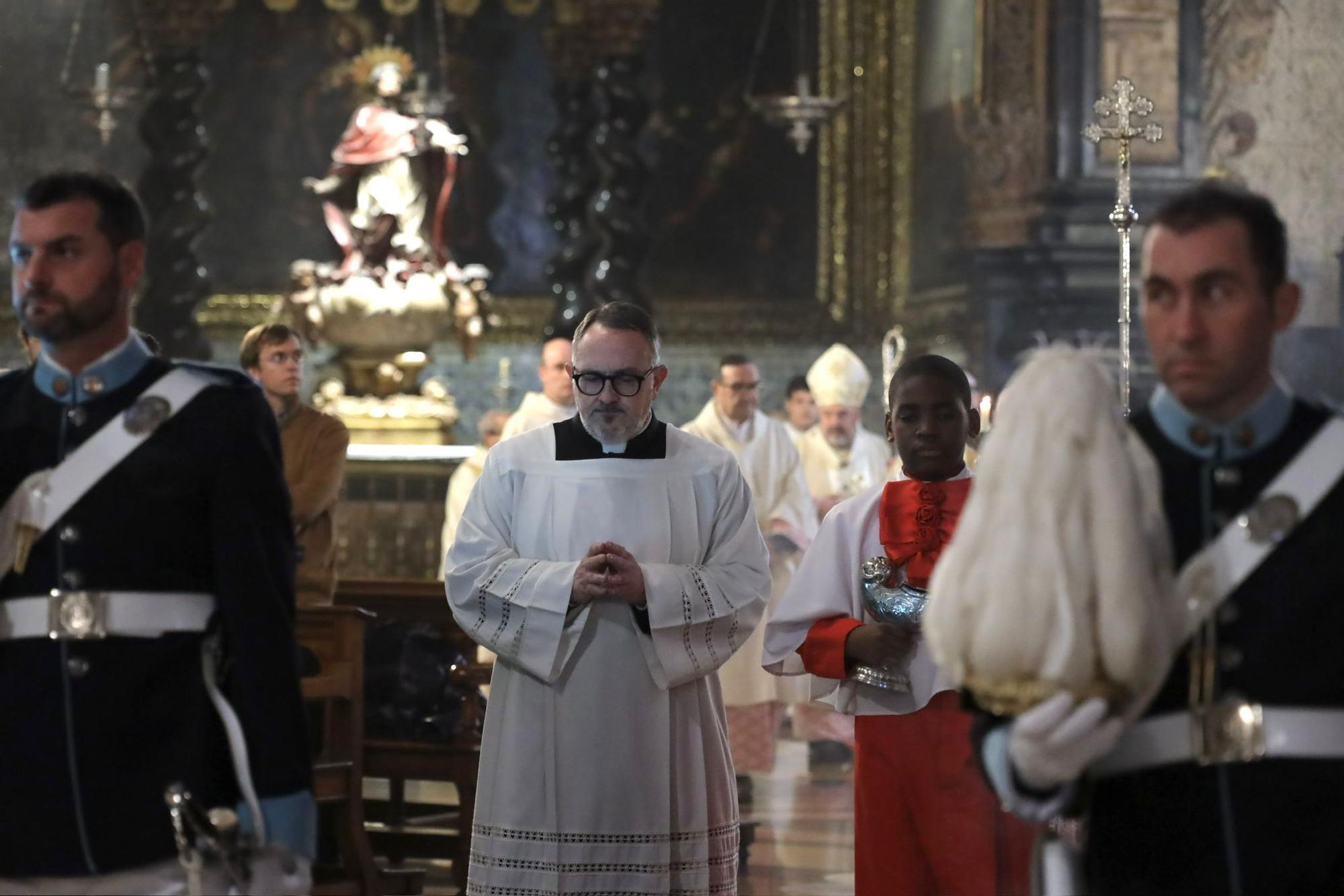 En imágenes | Solemne misa por San Valero en La Seo de Zaragoza