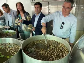 Riogordo reparte 500 kilos de guiso en su XXIII Día del Caracol