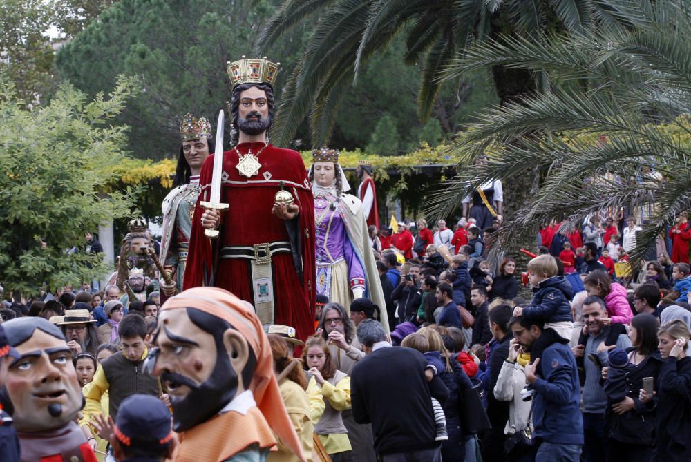 Plantada de gegants i cercavila a Girona