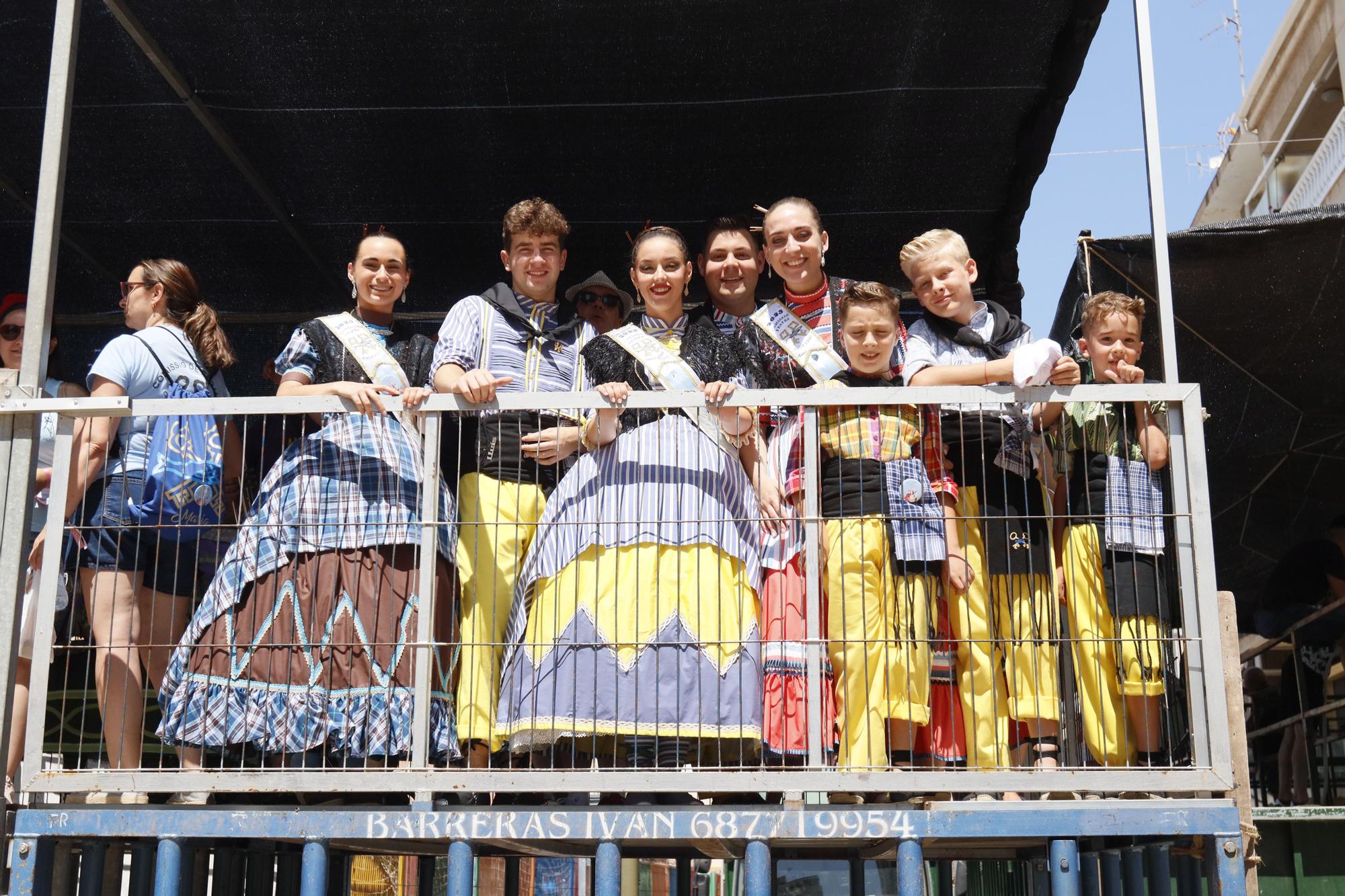 Búscate en la galería de collas de las fiestas de Sant Pere del Grau