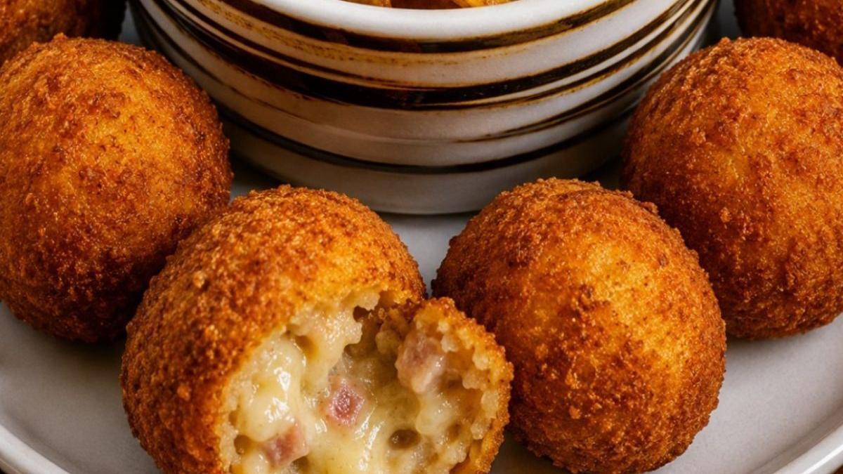 Las 5 croquetas que conquistan A Coruña: de los bares de siempre a la cocina más canalla