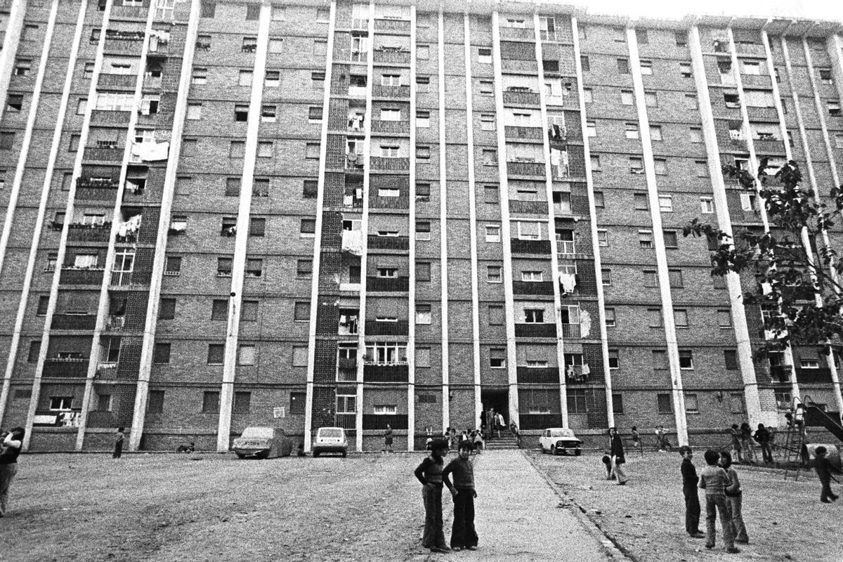 Una imagen de la barriada de Sant Ildefons, la Ciudad Satélite, en 1977