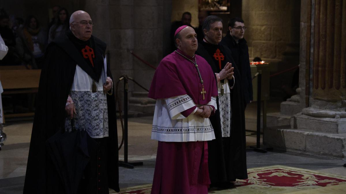 Monseñor Francisco Prieto celebra su primer Lavatorio de pies como arzobispo de Santiago