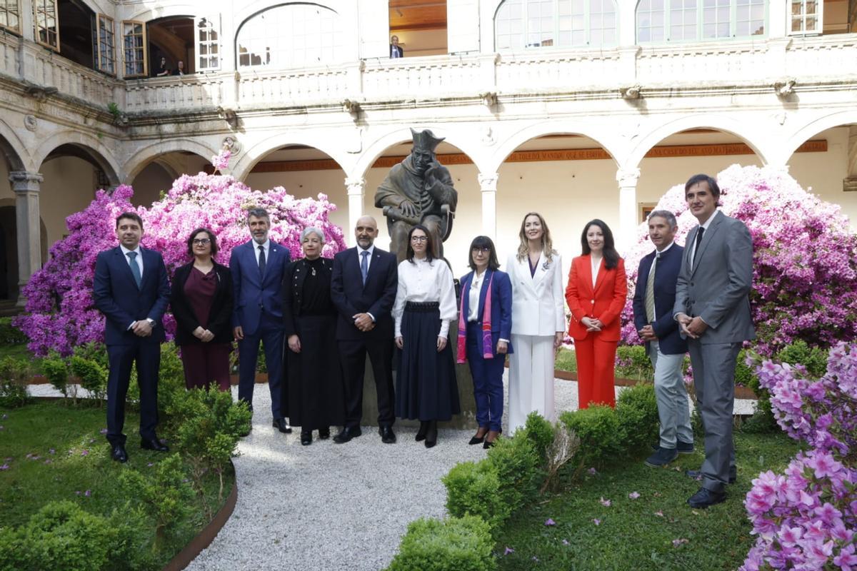La toma de posesión de Rosa Crujeiras como rectora de la USC en imágenes