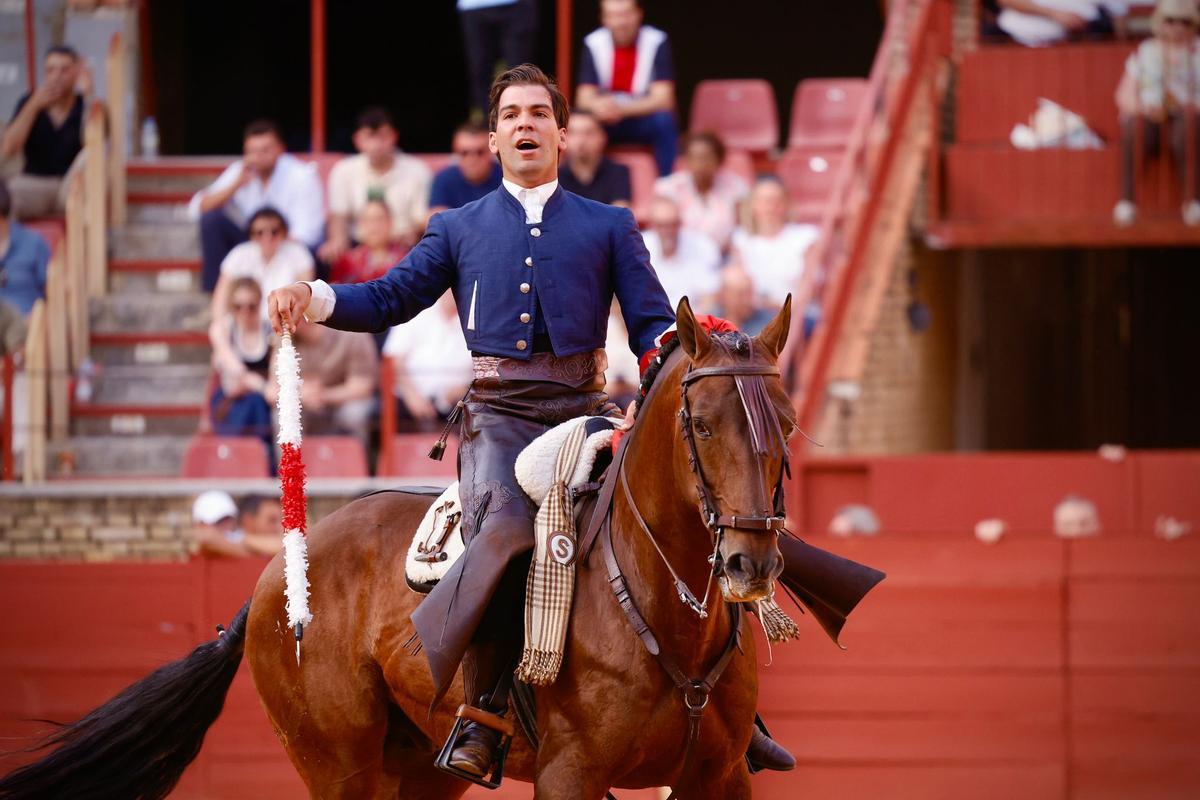 La corrida de rejones de la Feria Taurina de Córdoba, en imágenes La corrida de rejones de la Feria Taurina de Córdoba, en imágenes