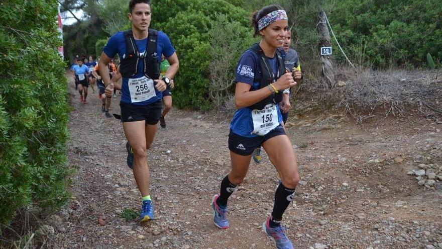 Neus Antich, vencedora en categoría femenina, durante el transcurso de la prueba.