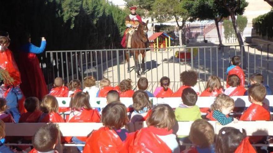 Cantó visita las guarderías municipales