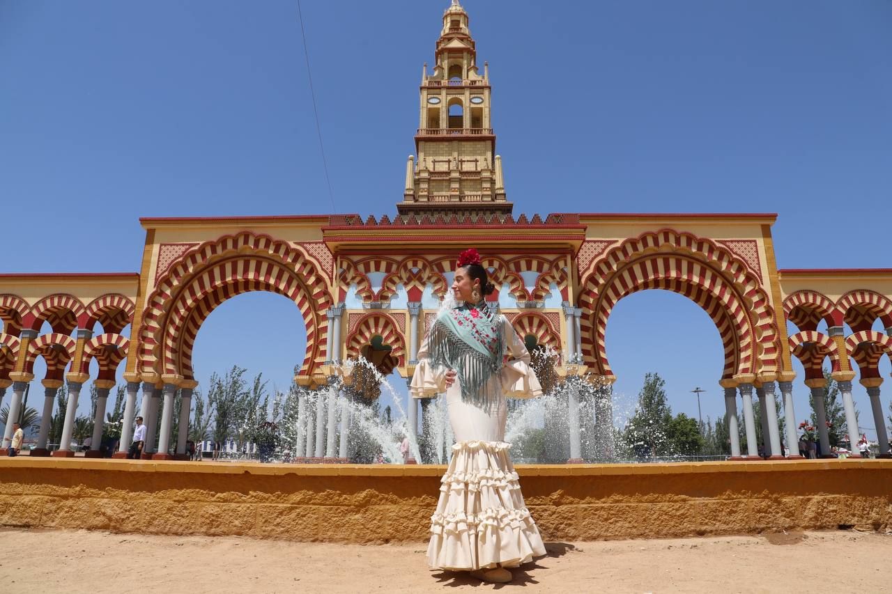 Trajes de gitana en el jueves de Feria