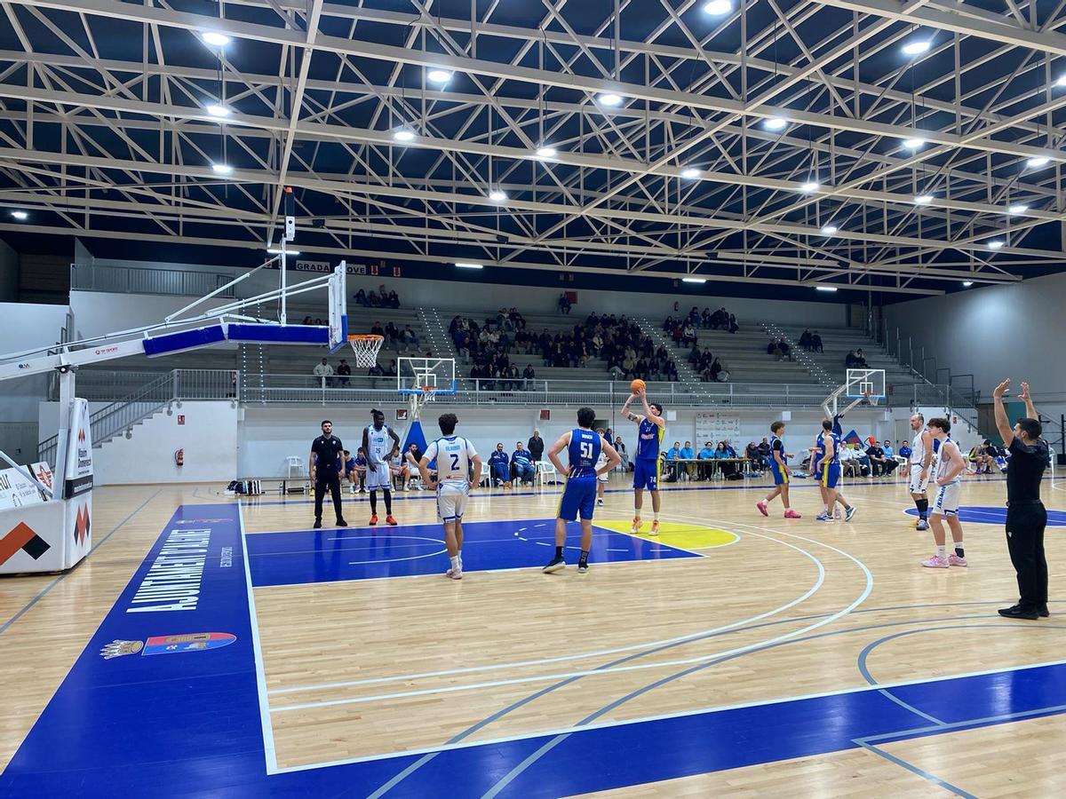 Un lance del partido entre el CB Alginet y el ESET Ontinet.