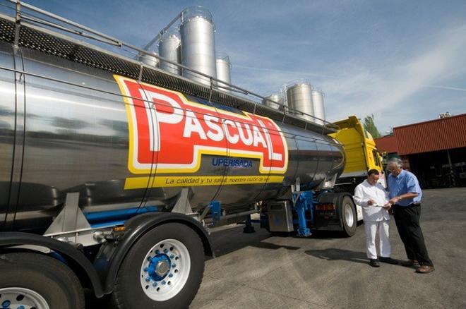 Pascual comença a envasar la producció de Llet Nostra a Burgos