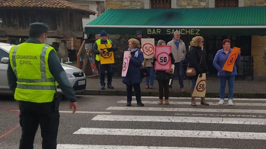 Las Rozas protesta por séptima vez contra la falta de seguridad vial