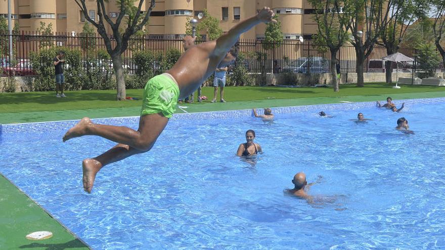 Piscina de Los Palmerales