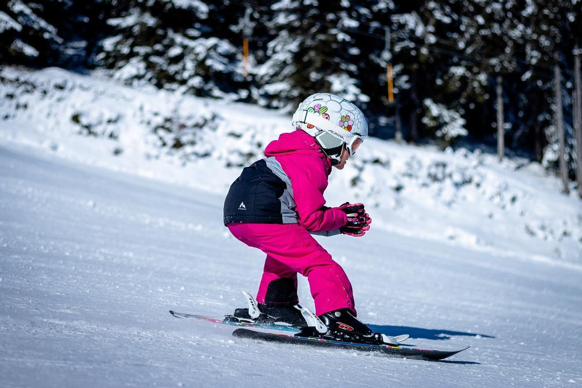 Sierra Nevada es el destino perfecto para las familias amantes del esquí y los deportes de invierno.