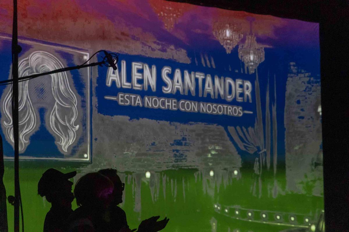 Elche rompe prejuicios: un FP de peluquería impulsa a un joven a cumplir su sueño drag a través de teatro Elche rompe prejuicios: un FP de peluquería impulsa a un joven a cumplir su sueño drag a través de teatro