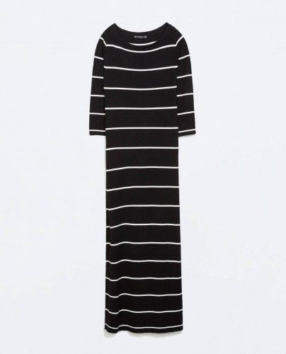 Vestido de rayas de Zara. Precio: 25,95 €