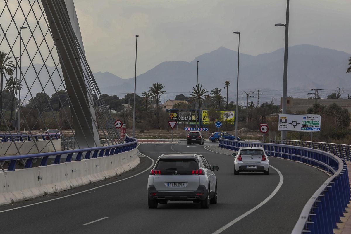 Parte final de la Ronda Sur de Elche, en el punto en el que se debe prolongar con el nuevo proyecto
