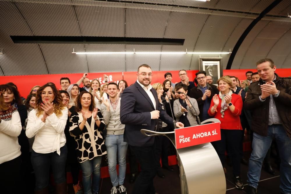 Celebración de la victoria electoral de los socialistas asturianos.