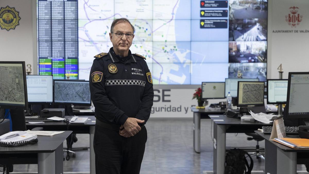 José Voicente Herrera, en una foto de archivo en la sala operativa de la central de la Policía Local.