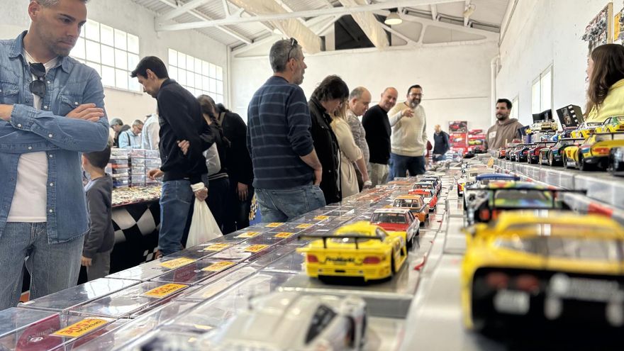 El saló estatal de modelisme i slot omple l’Escorxador d’Igualada en una arrencada multitudinària