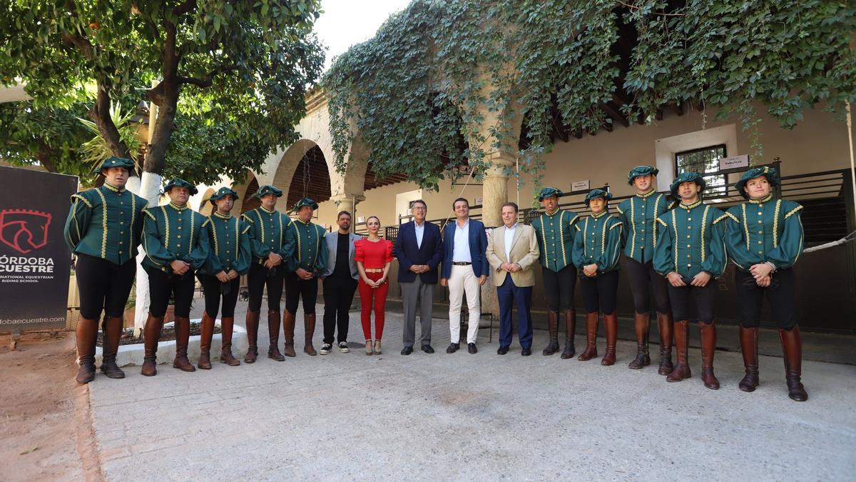 Nuevos trajes de los jinetes, realizados por el creador Francisco Tamaral.